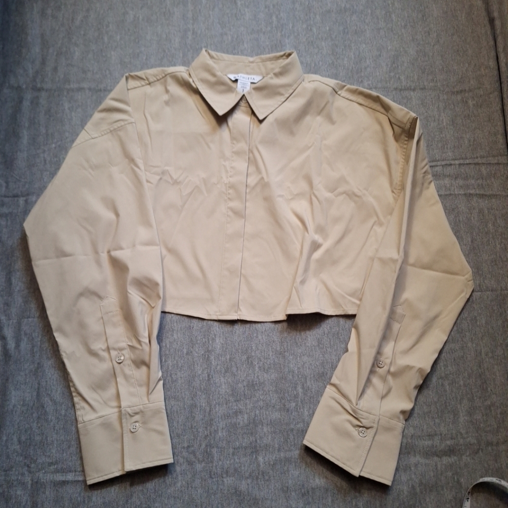 Athleta Midday Ultra  Cropped Lon Sleeve  Shirt Size S